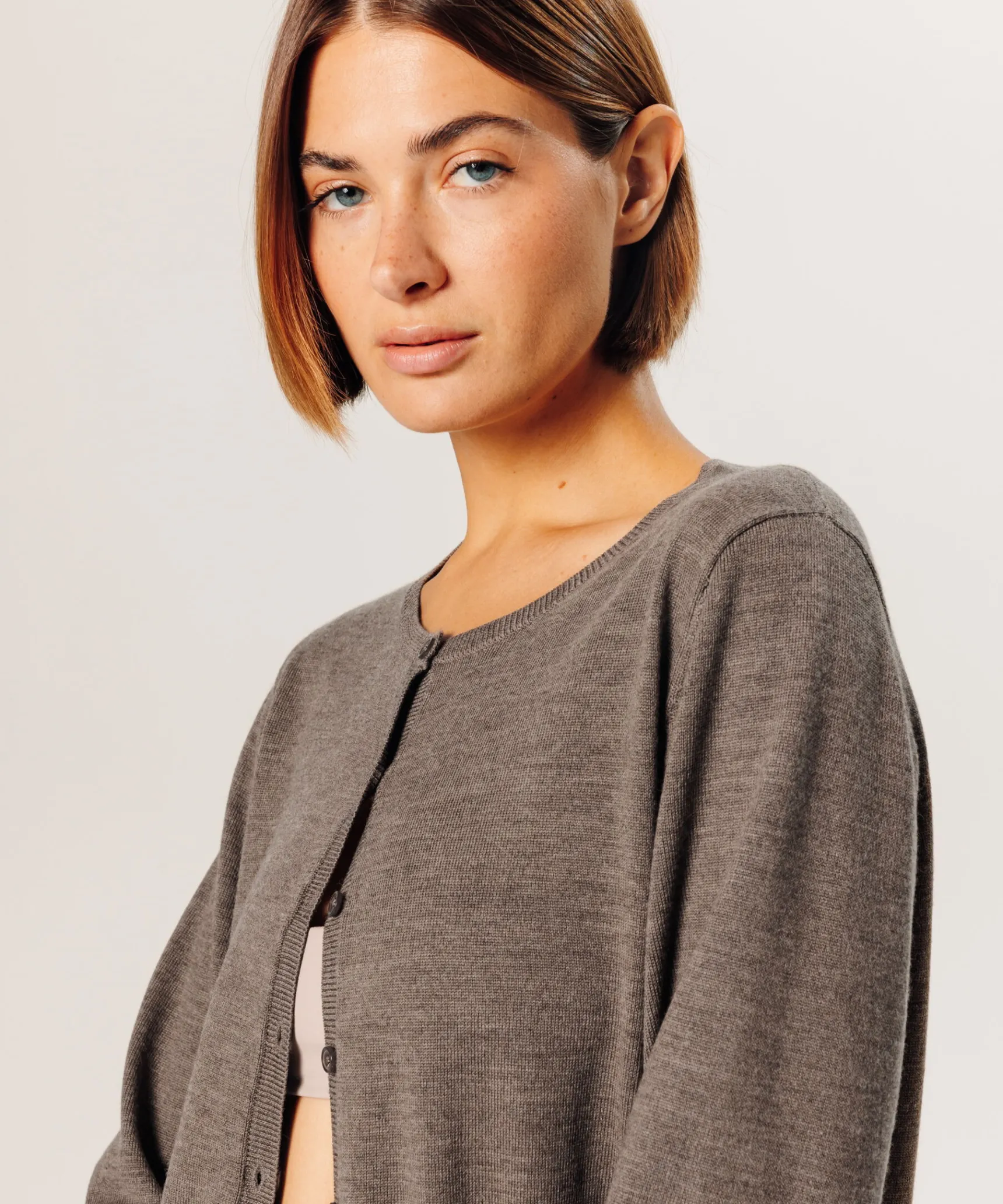 Rodier Cardigan en laine mérinos marron taupe