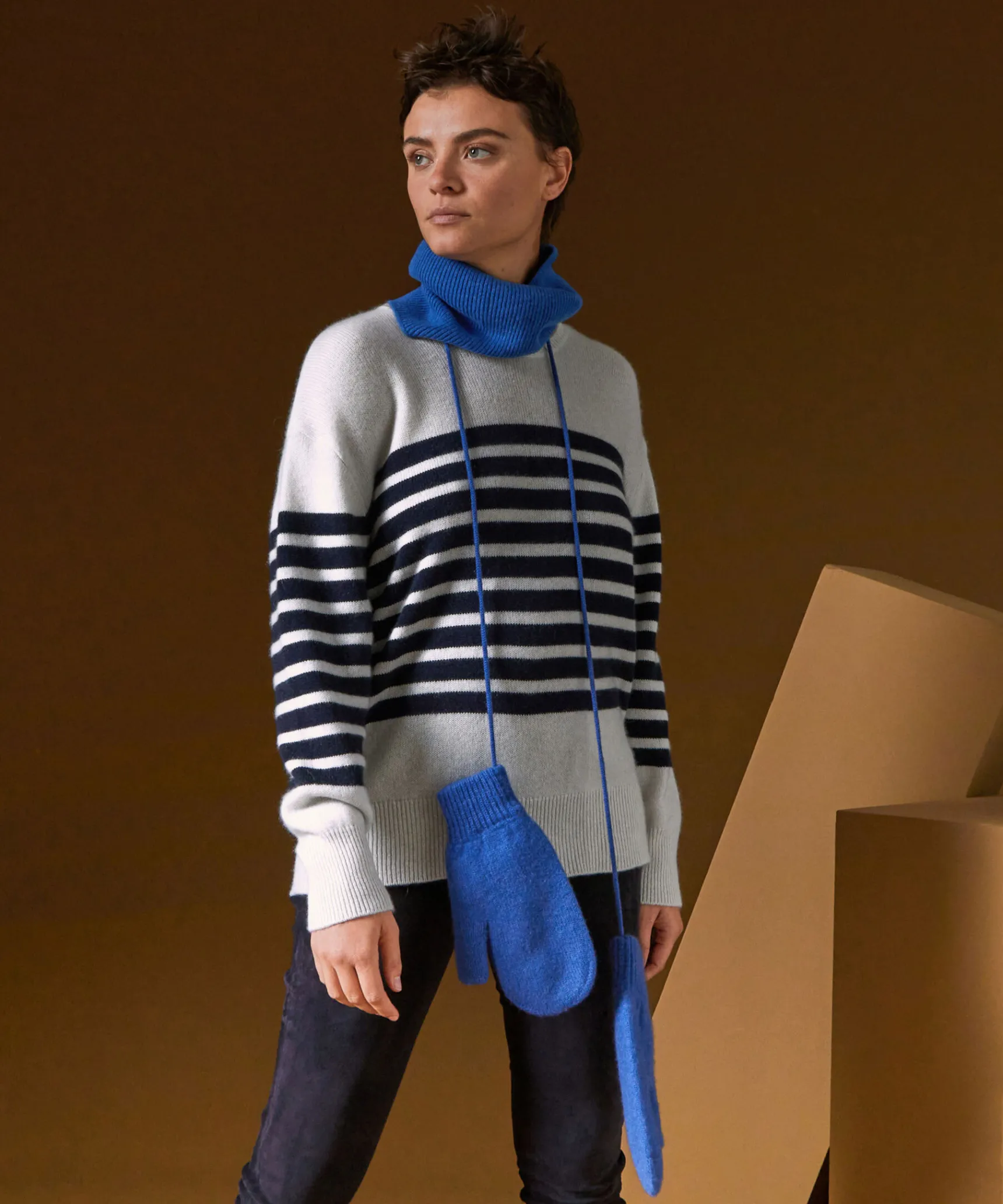 Clearance Rodier Col en cachemire bleu outremer