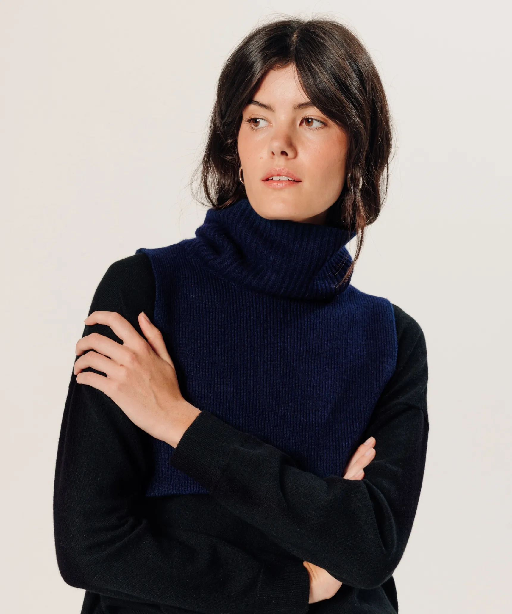 Hot Rodier Col en cachemire bleu marine