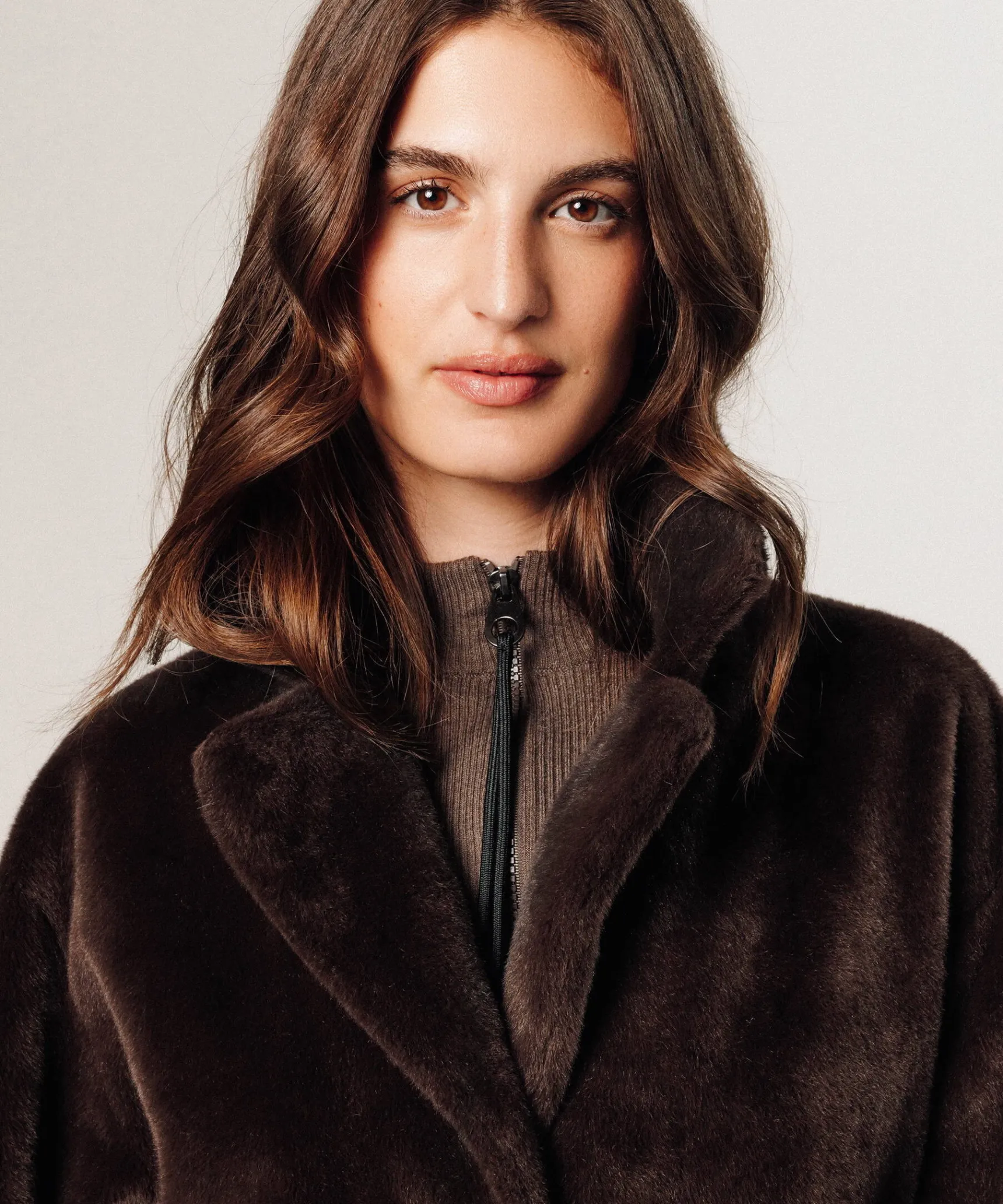 Hot Rodier Manteau long fausse fourrure marron fonce