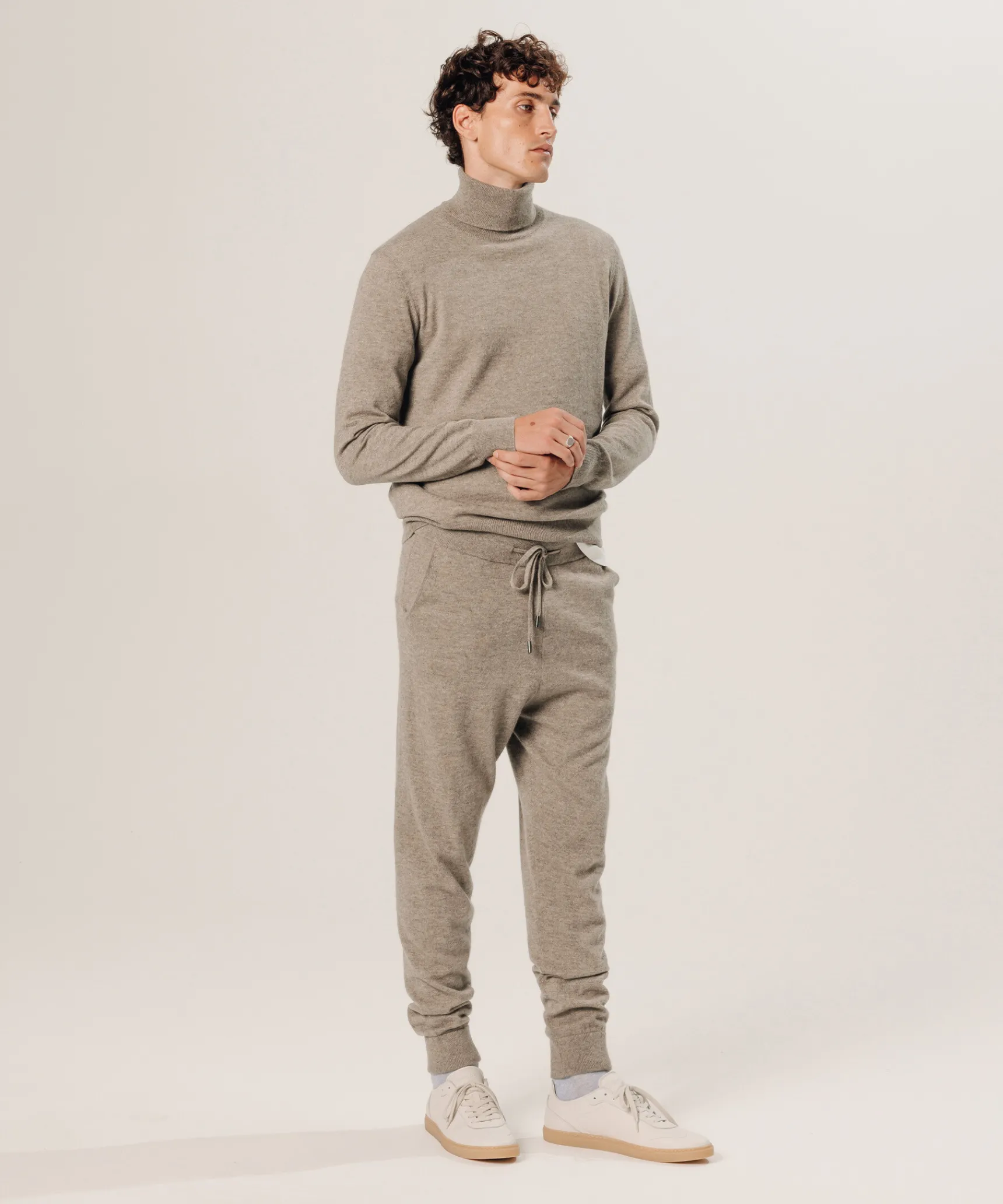 Discount Rodier Pantalon jogging en cachemire beige
