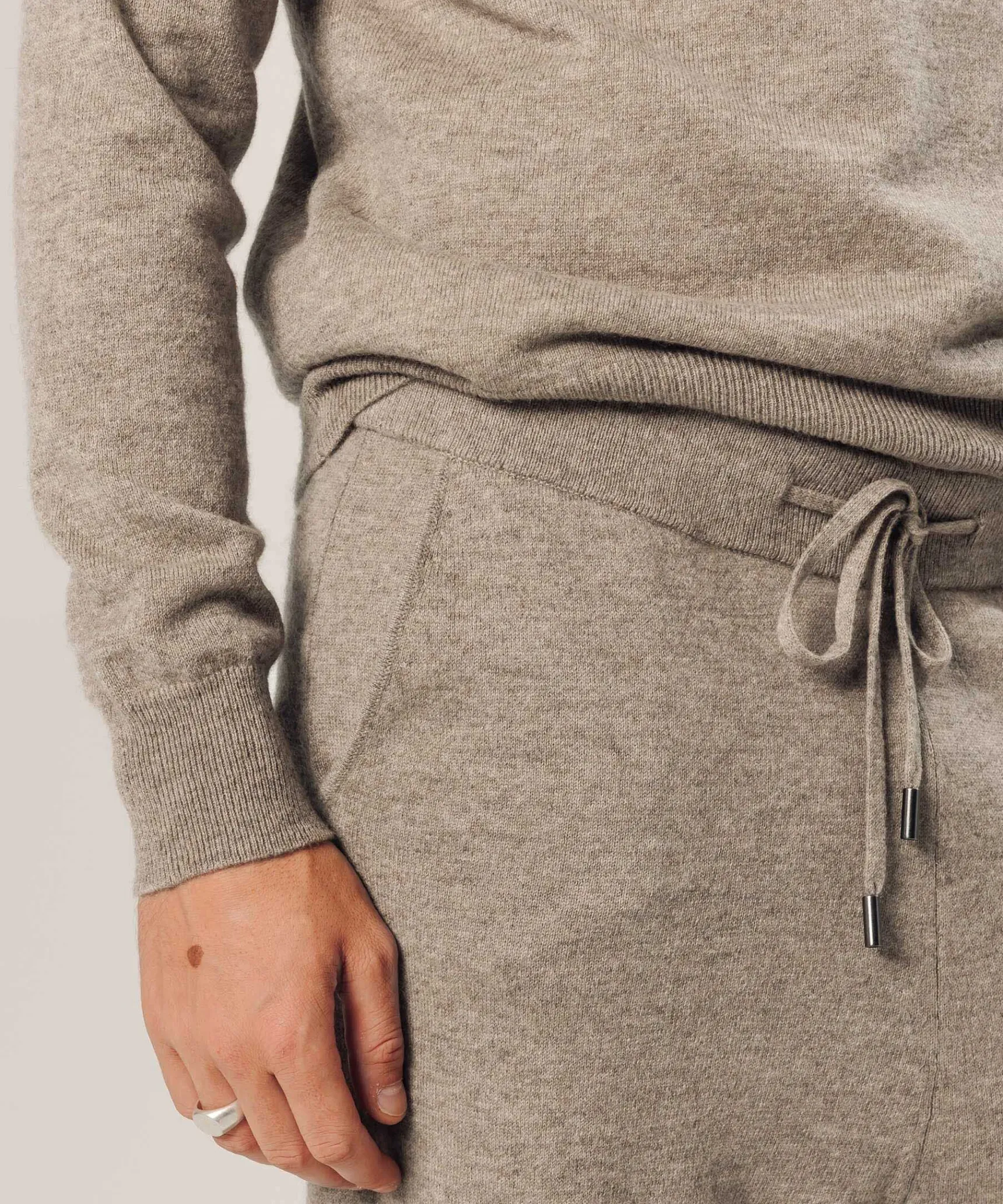 Discount Rodier Pantalon jogging en cachemire beige