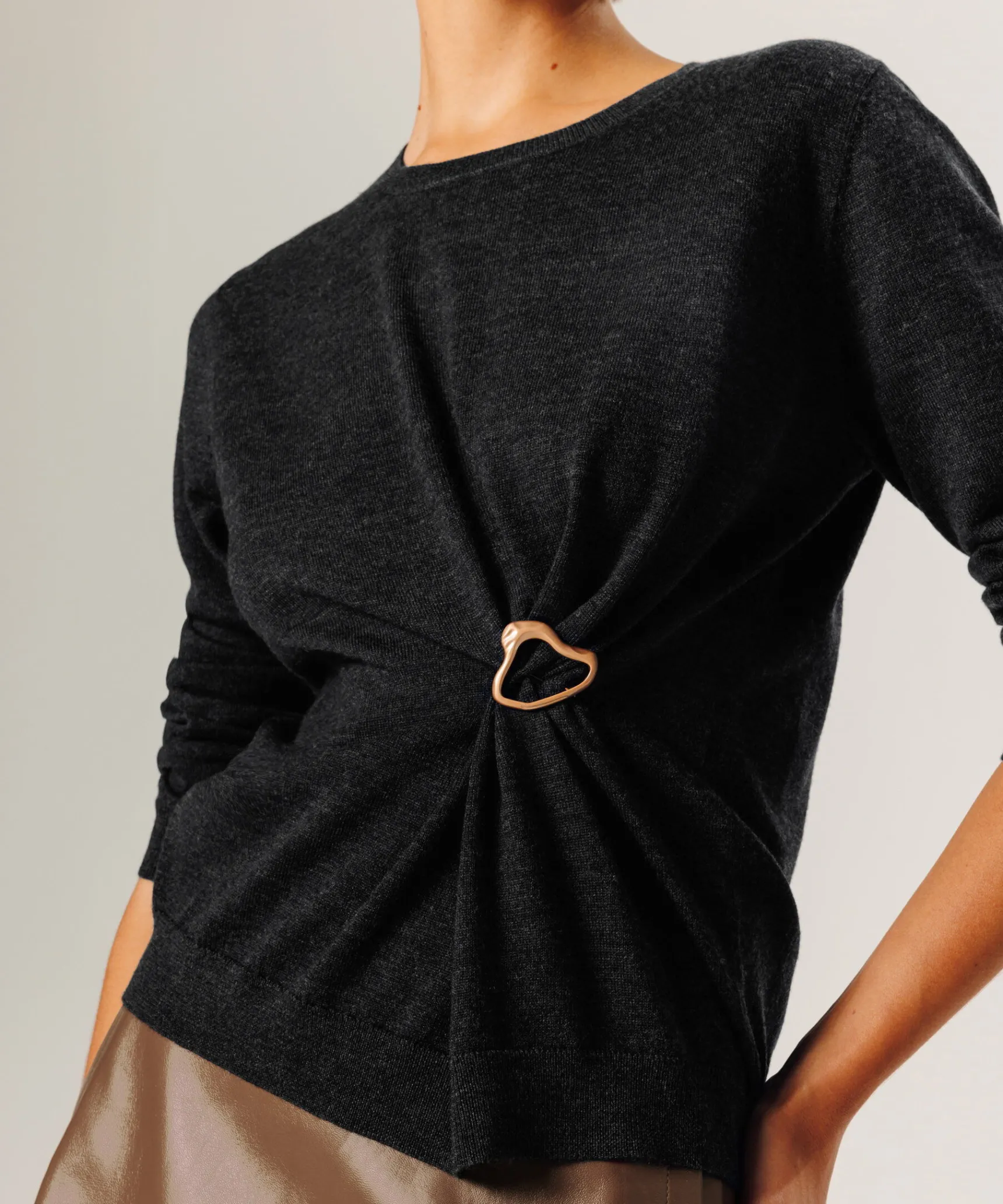 Clearance Rodier Pull col rond en laine mérinos gris anthracite