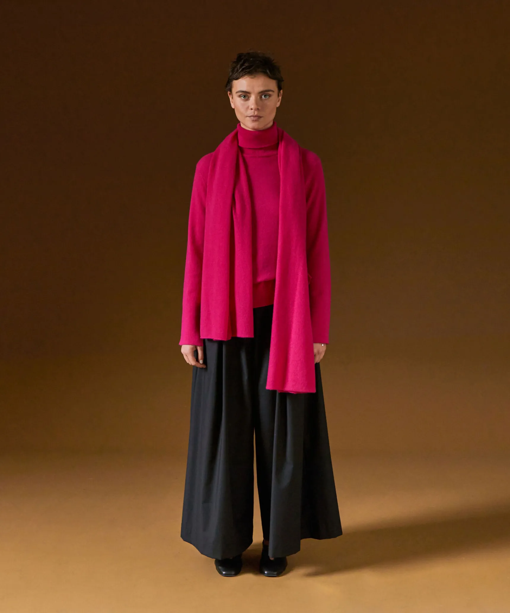 Rodier Pull col roulé en cachemire rose tonique
