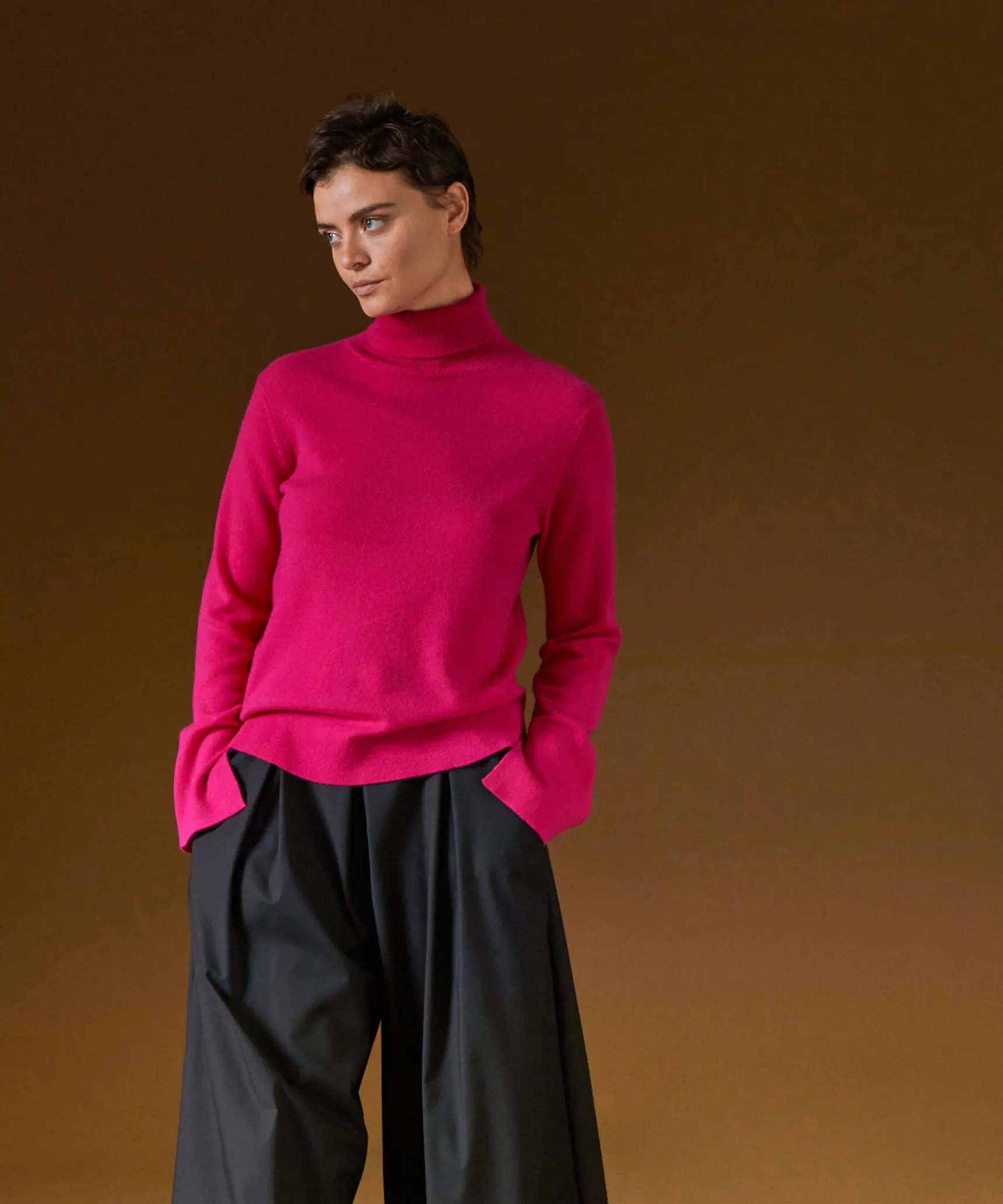 Rodier Pull col roulé en cachemire rose tonique