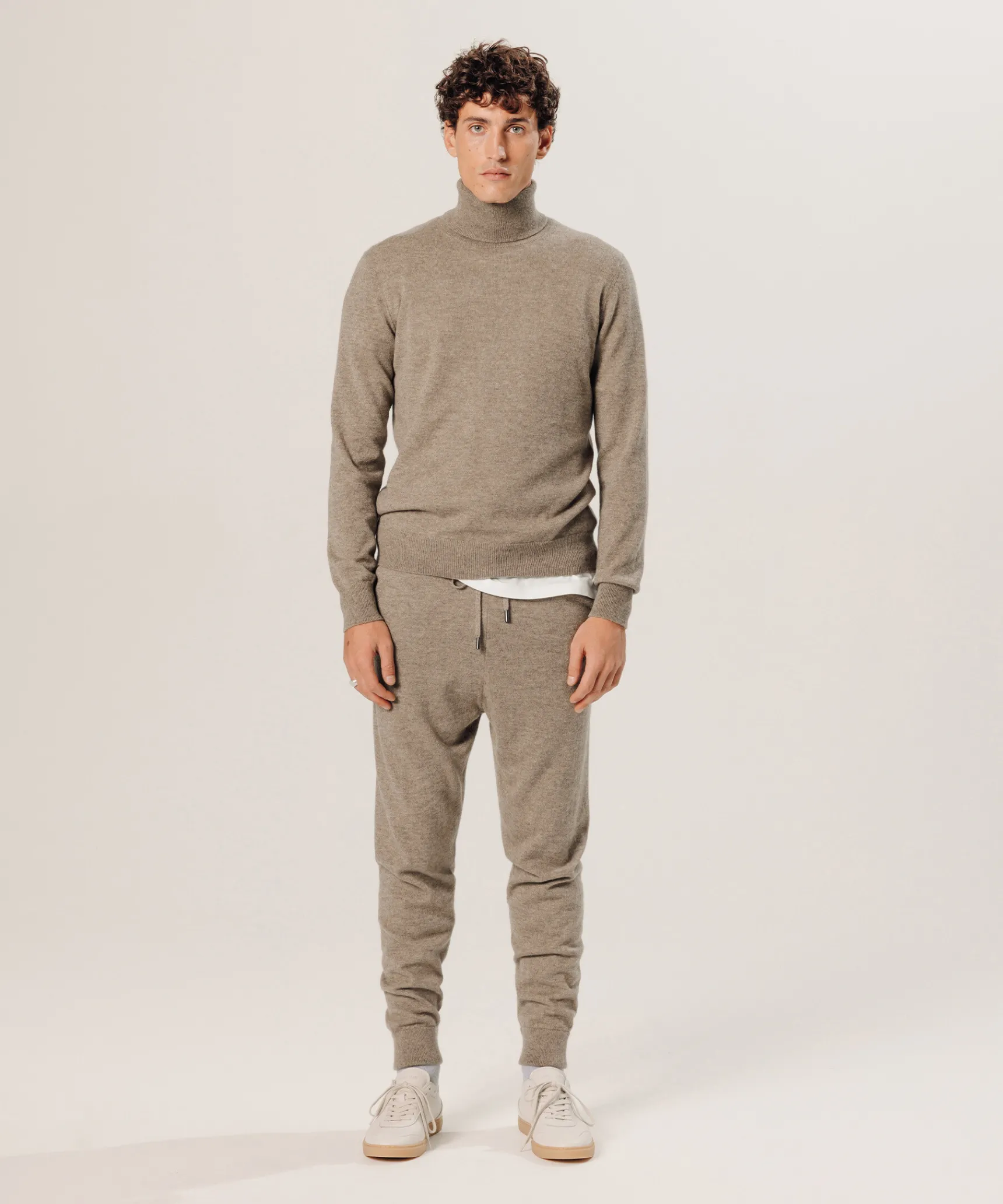 Hot Rodier Pull col roulé en cachemire beige