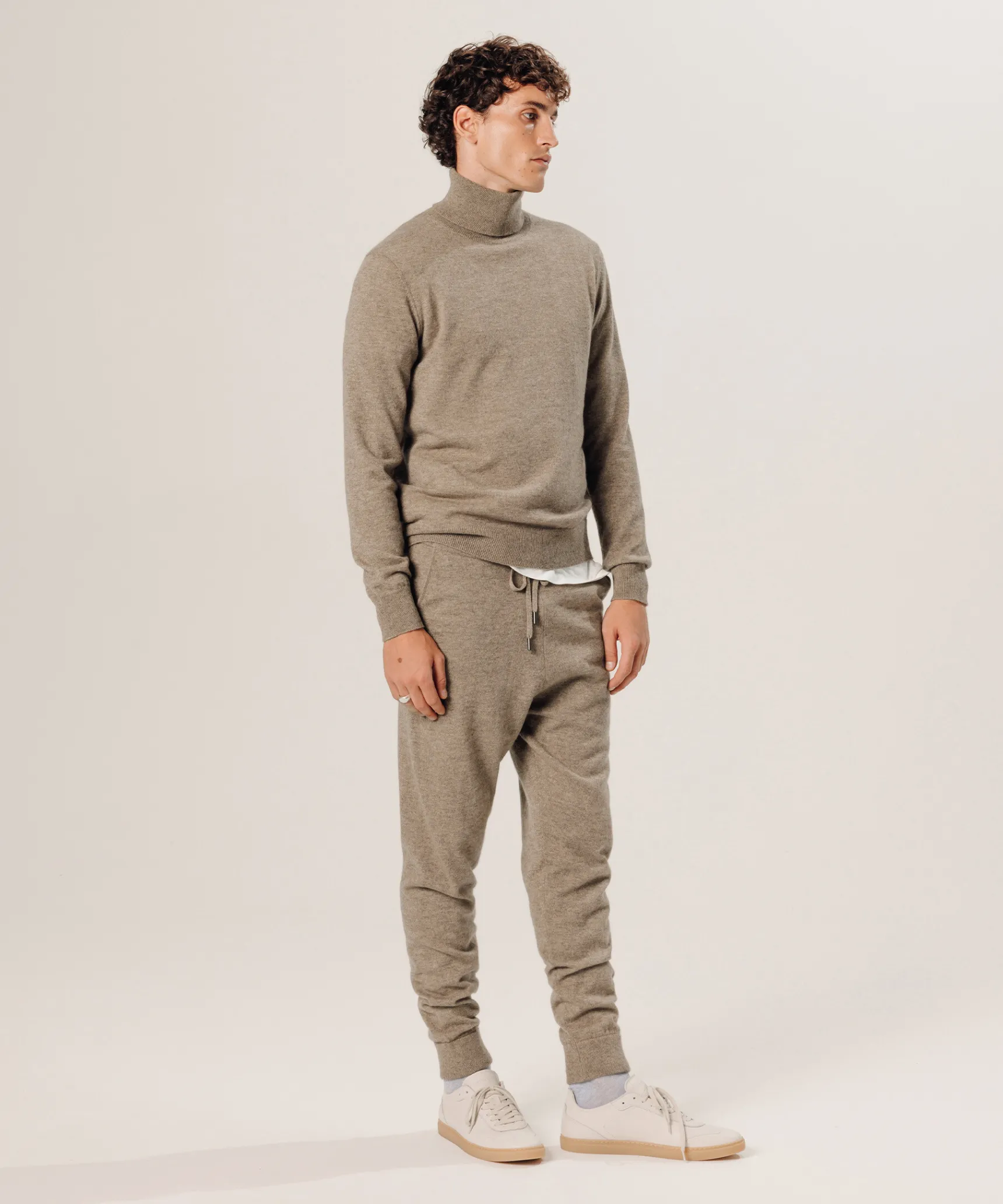 Hot Rodier Pull col roulé en cachemire beige