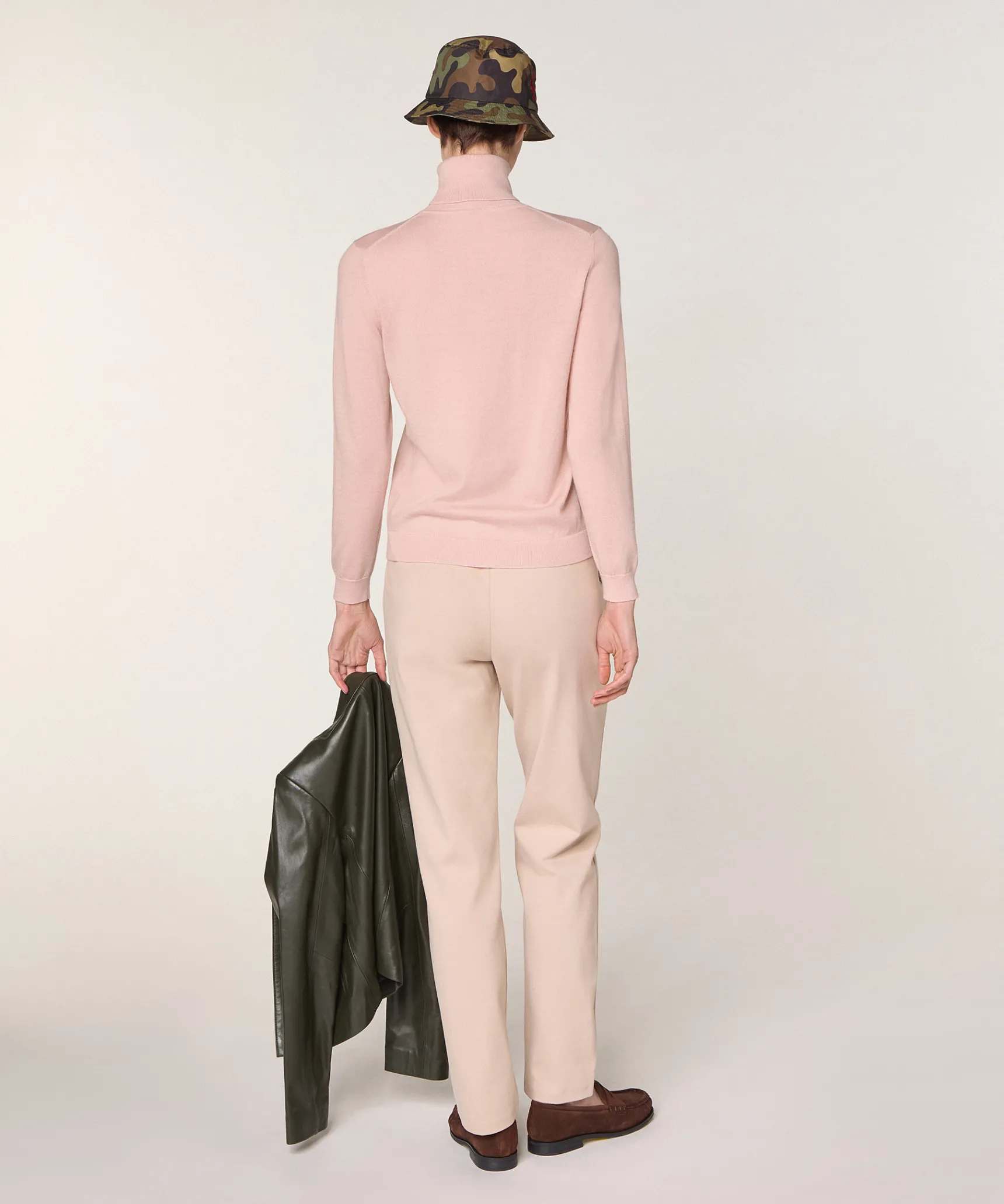 Clearance Rodier Pull col roulé en laine mérinos rose perle