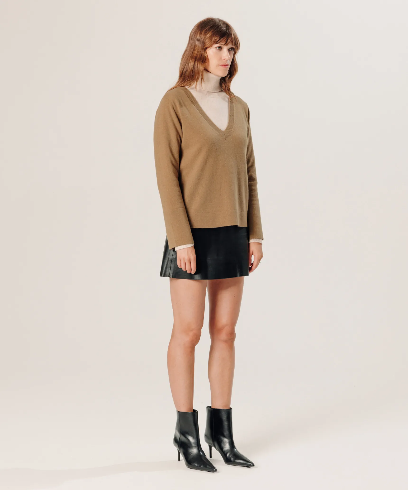 Sale Rodier Pull col V en cachemire marron camel