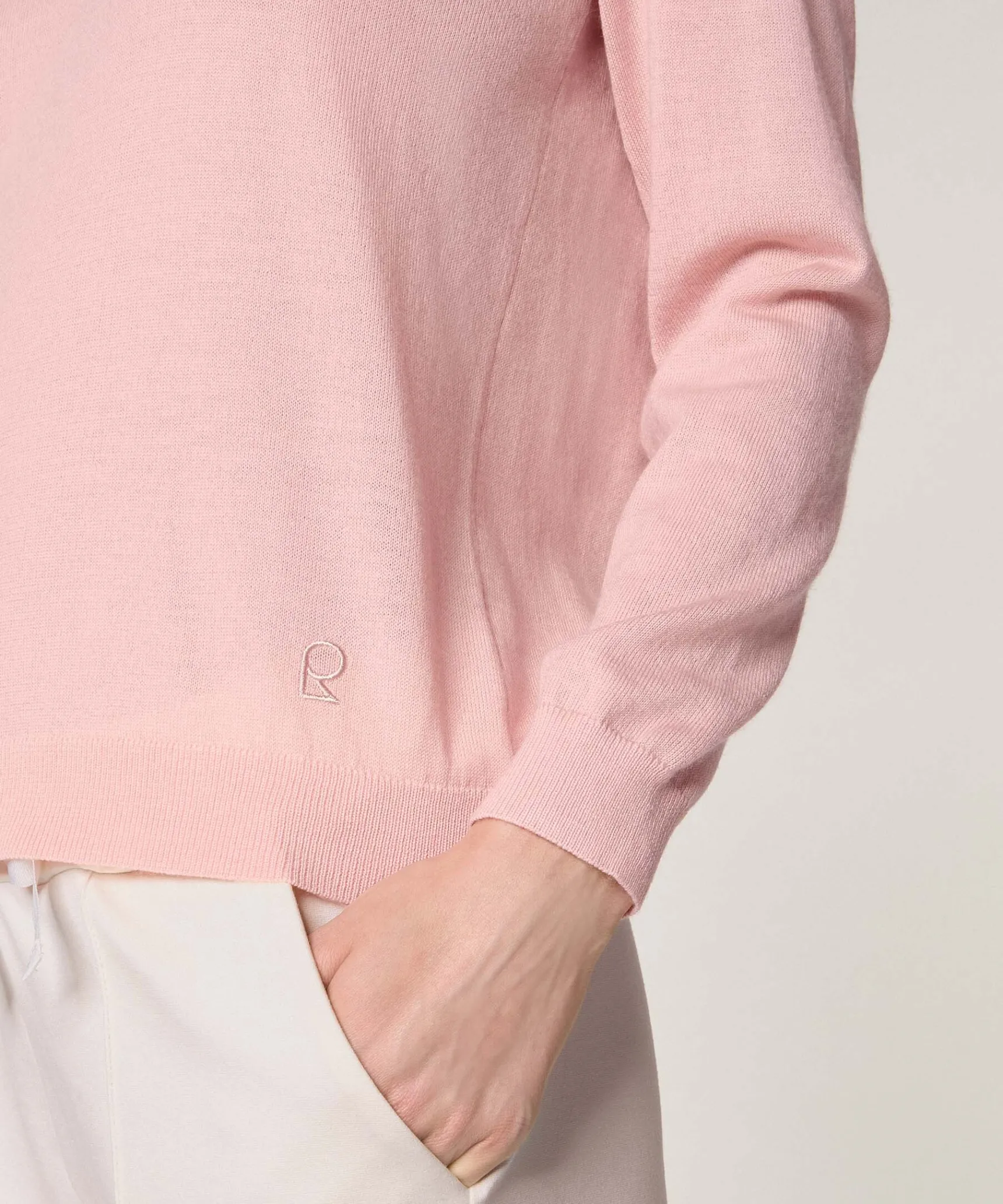 Hot Rodier Pull col V en laine mérinos rose perle
