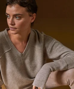 Sale Rodier Pull col V oversize en cachemire 4 fils marron taupe