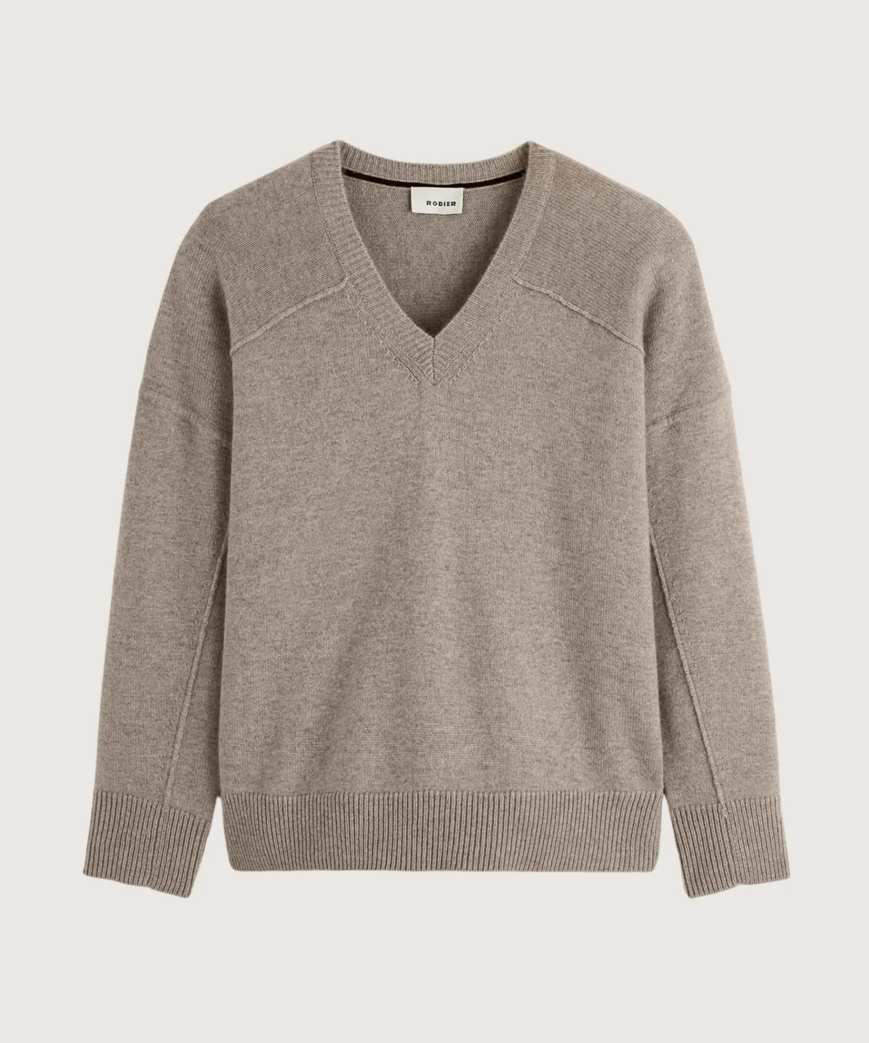 Sale Rodier Pull col V oversize en cachemire 4 fils marron taupe