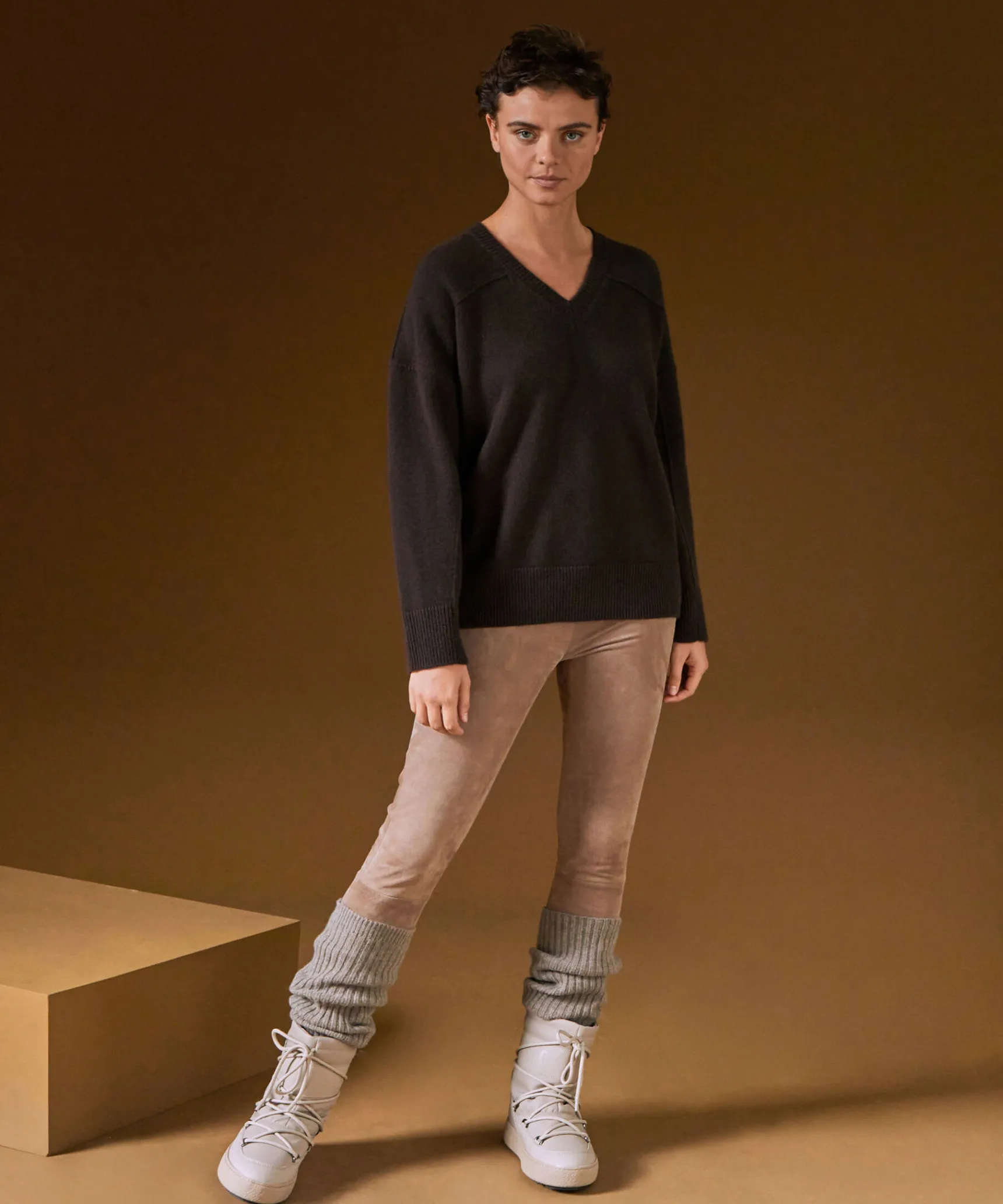 Discount Rodier Pull col V oversize en cachemire 4 fils marron café