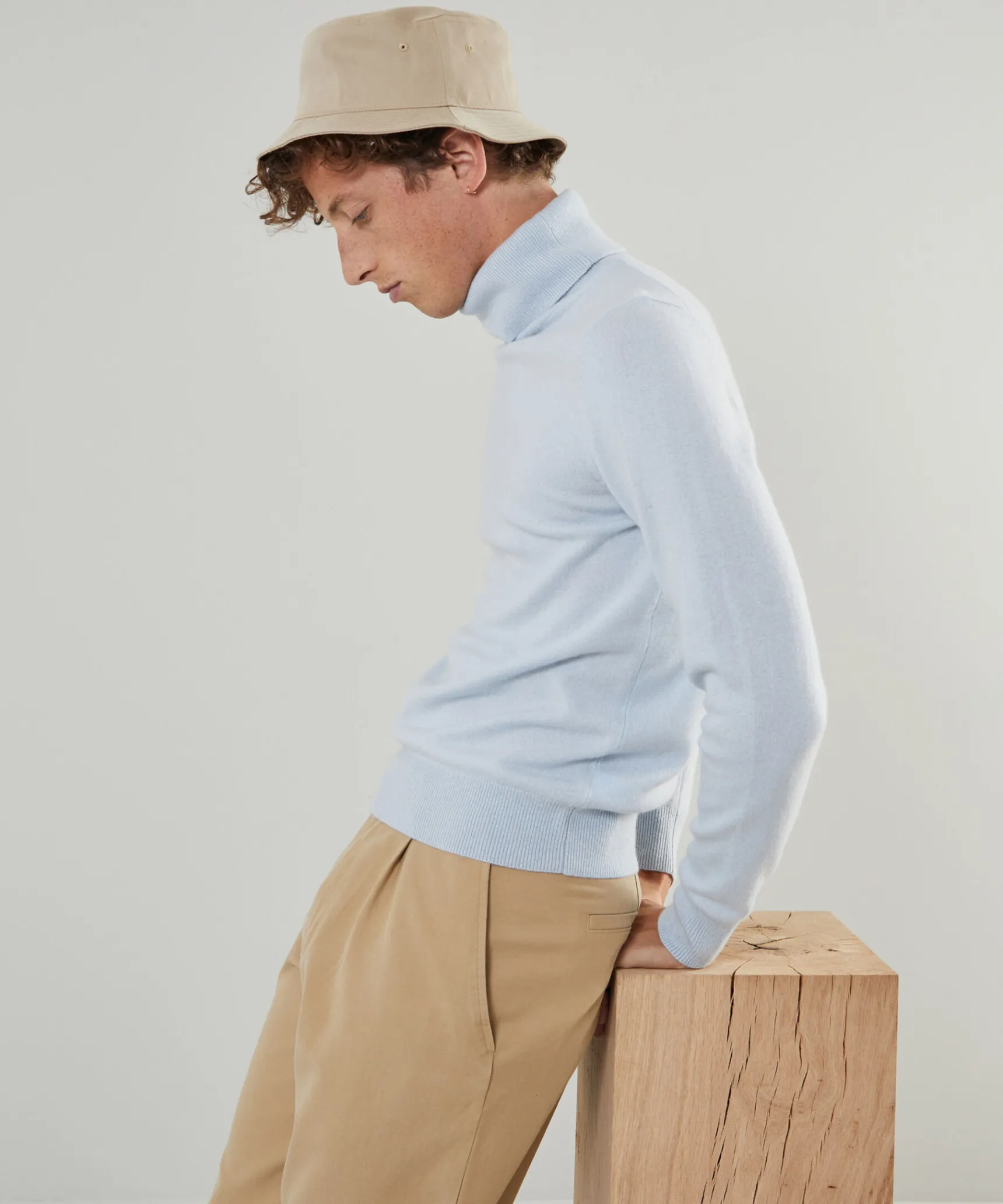 Sale Rodier Pull homme col roulé en cachemire 2 fils bleu ciel