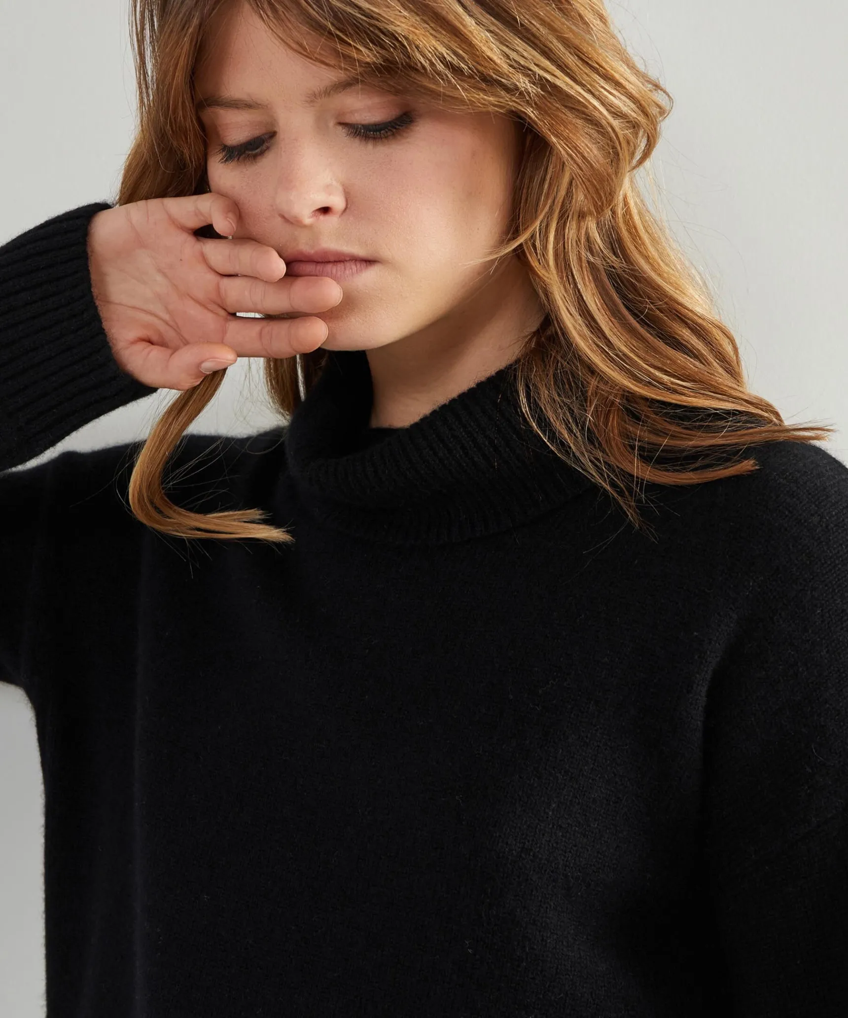 Discount Rodier Pull oversize col roulé en cachemire 4 fils noir