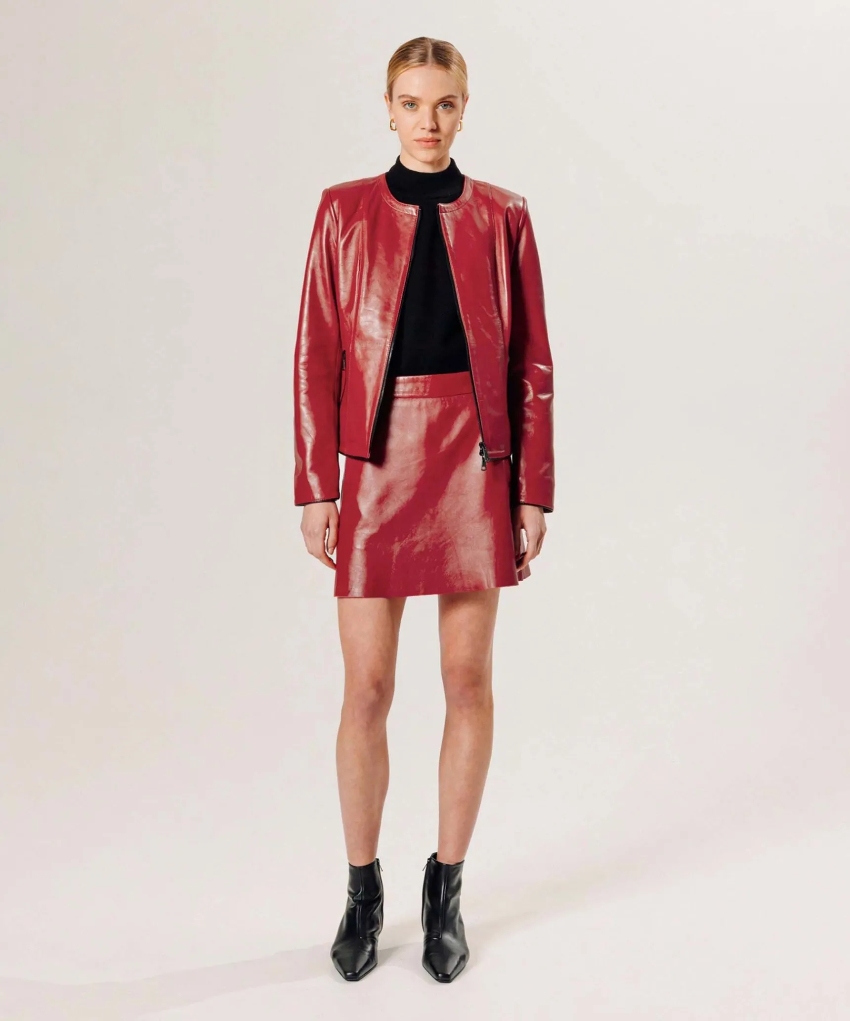 Sale Rodier Veste courte zippée en cuir rouge rubis